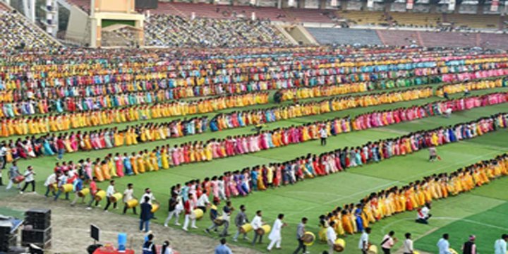Prime Minister Narendra Modi participated in the biggest ever 'Jhumur or Jhumoir' event: