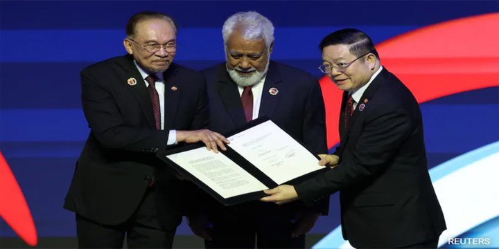 EAST TIMOR FORMALLY ADMITTED IN ASEAN